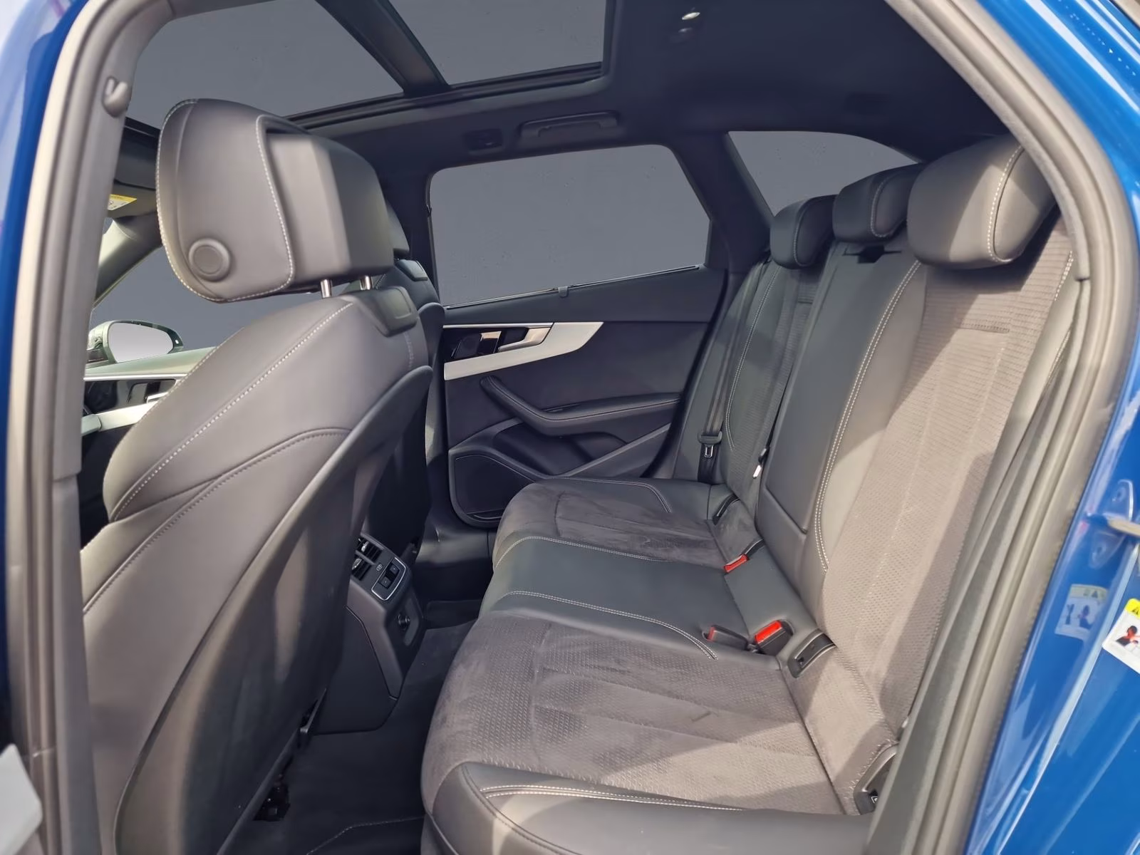 Avant 40 TDI qu S line competition+ MATRIX
