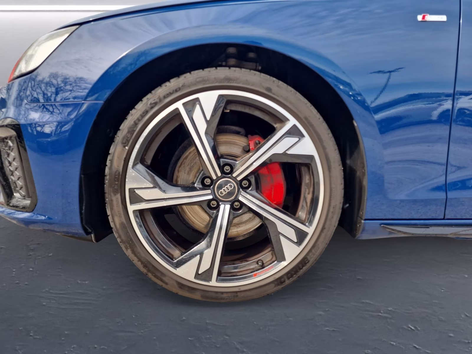 Avant 40 TDI qu S line competition+ MATRIX