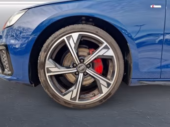 Avant 40 TDI qu S line competition+ MATRIX