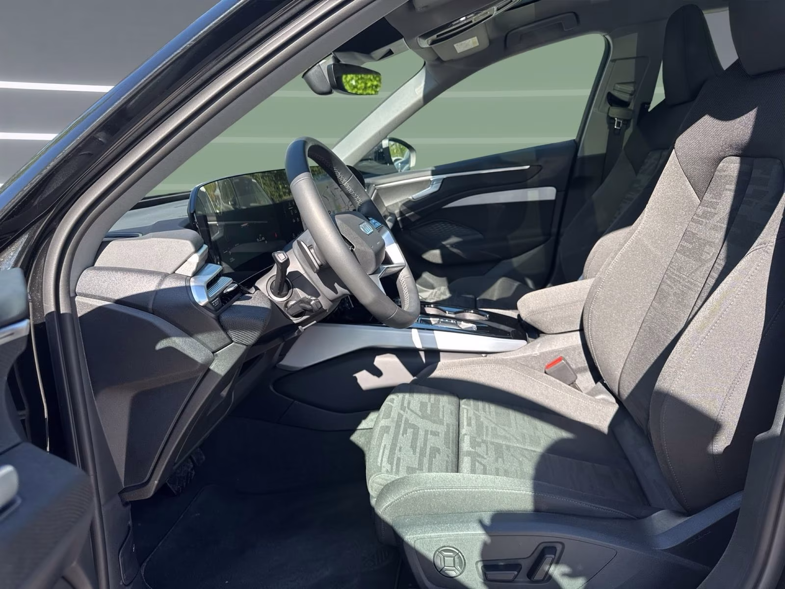 Avant TDI qu Tech+ AHK MATRIX Memory Pano 19"