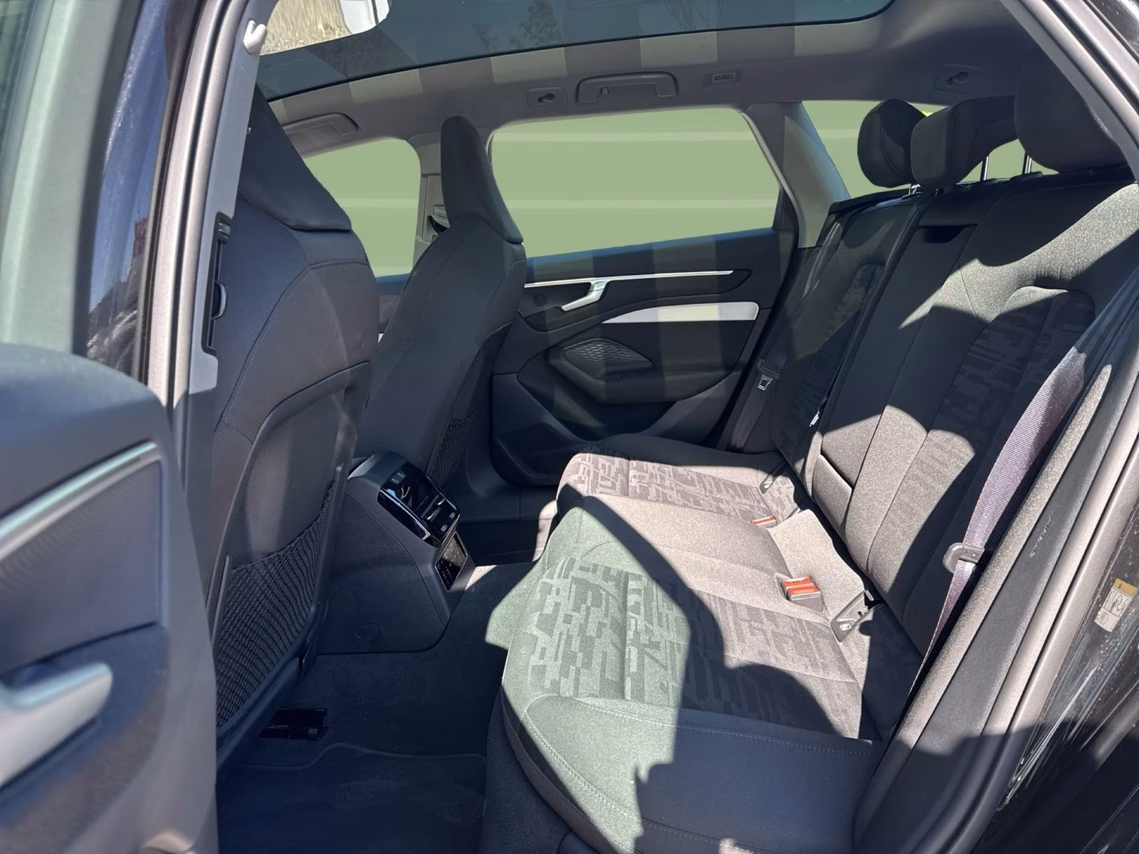 Avant TDI qu Tech+ AHK MATRIX Memory Pano 19"