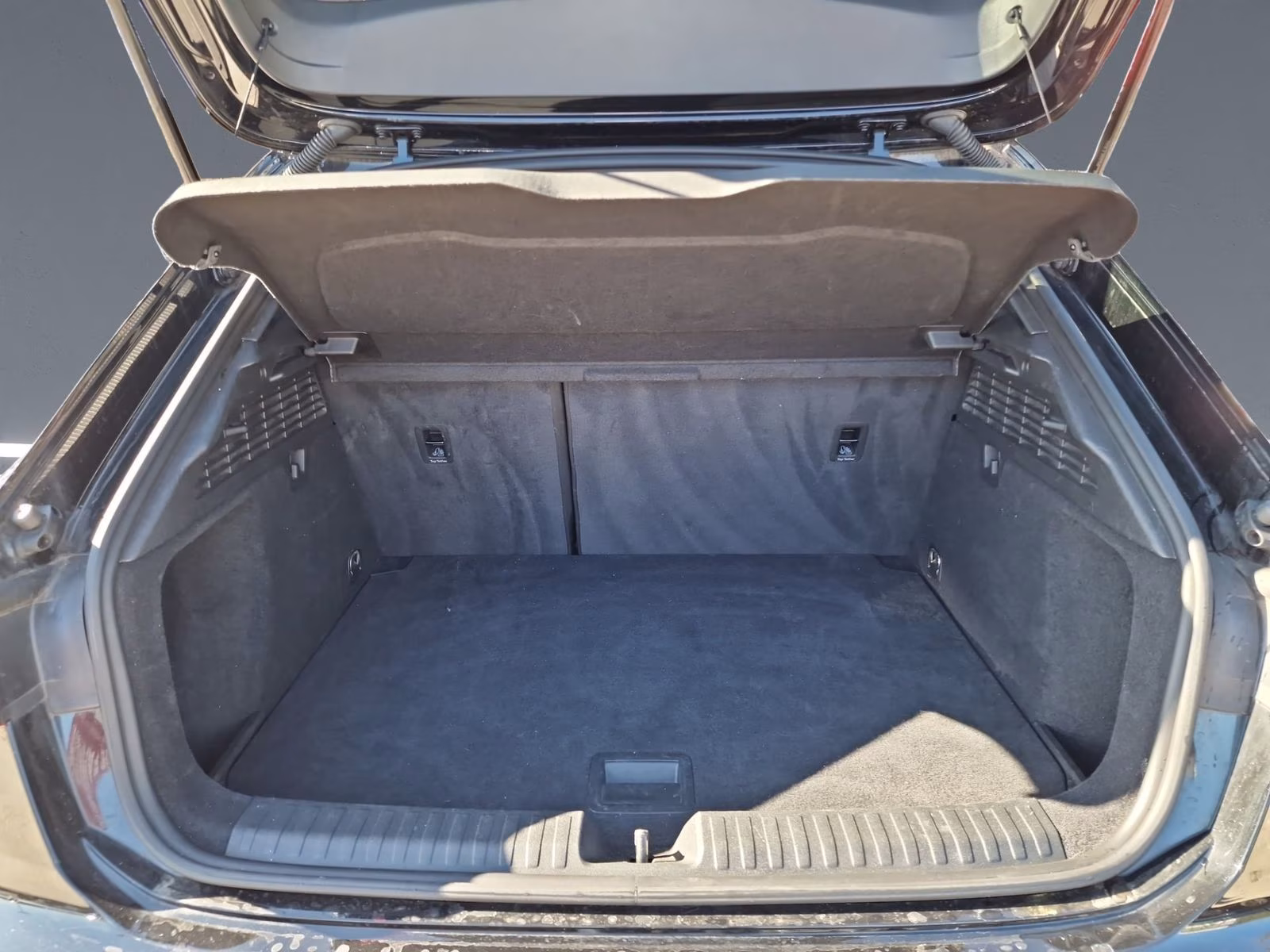 Sportback 40 TFSI e S line PDC+ NAVI+ Virtual