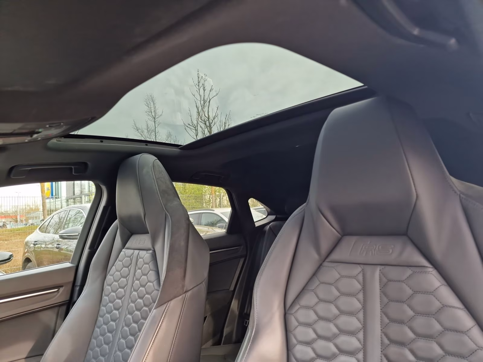 RS Q3 Sportback qu LED Pano 360° SONOS 280km/h