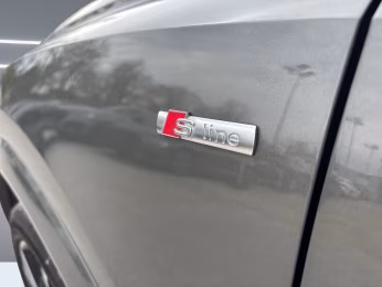 40 TDI qu S line LED AHK KAM ACC Optik-schw.+