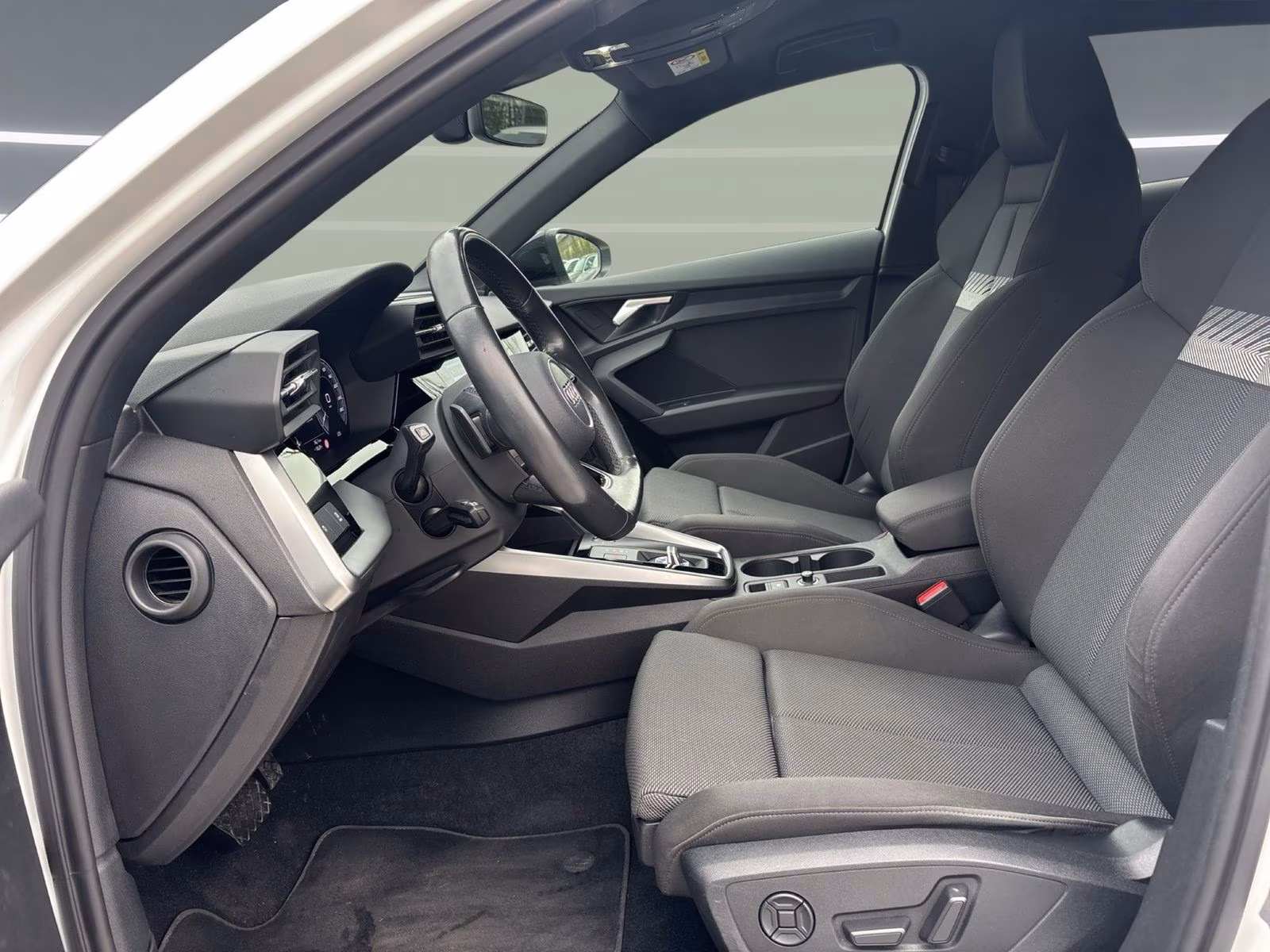 Sportback 45 TFSI e S line NAVI+ SHZ Virtual