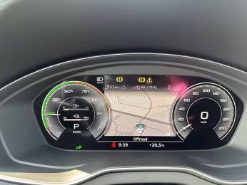 Audi Q5 55 TFSI e qu S line MATRIX AHK PANO 360° 21"
