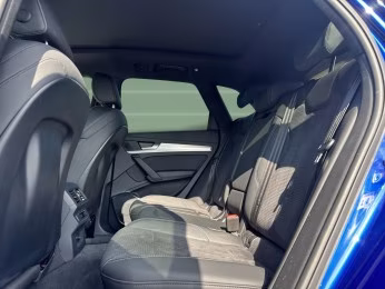 Audi Q5 55 TFSI e qu S line MATRIX AHK PANO 360° 21"