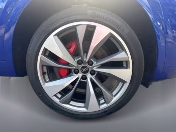 Audi Q5 55 TFSI e qu S line MATRIX AHK PANO 360° 21"