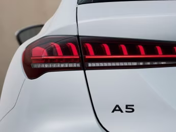 Avant e-hybrid qu Tech+ MATRIX 360° ACC PDC+