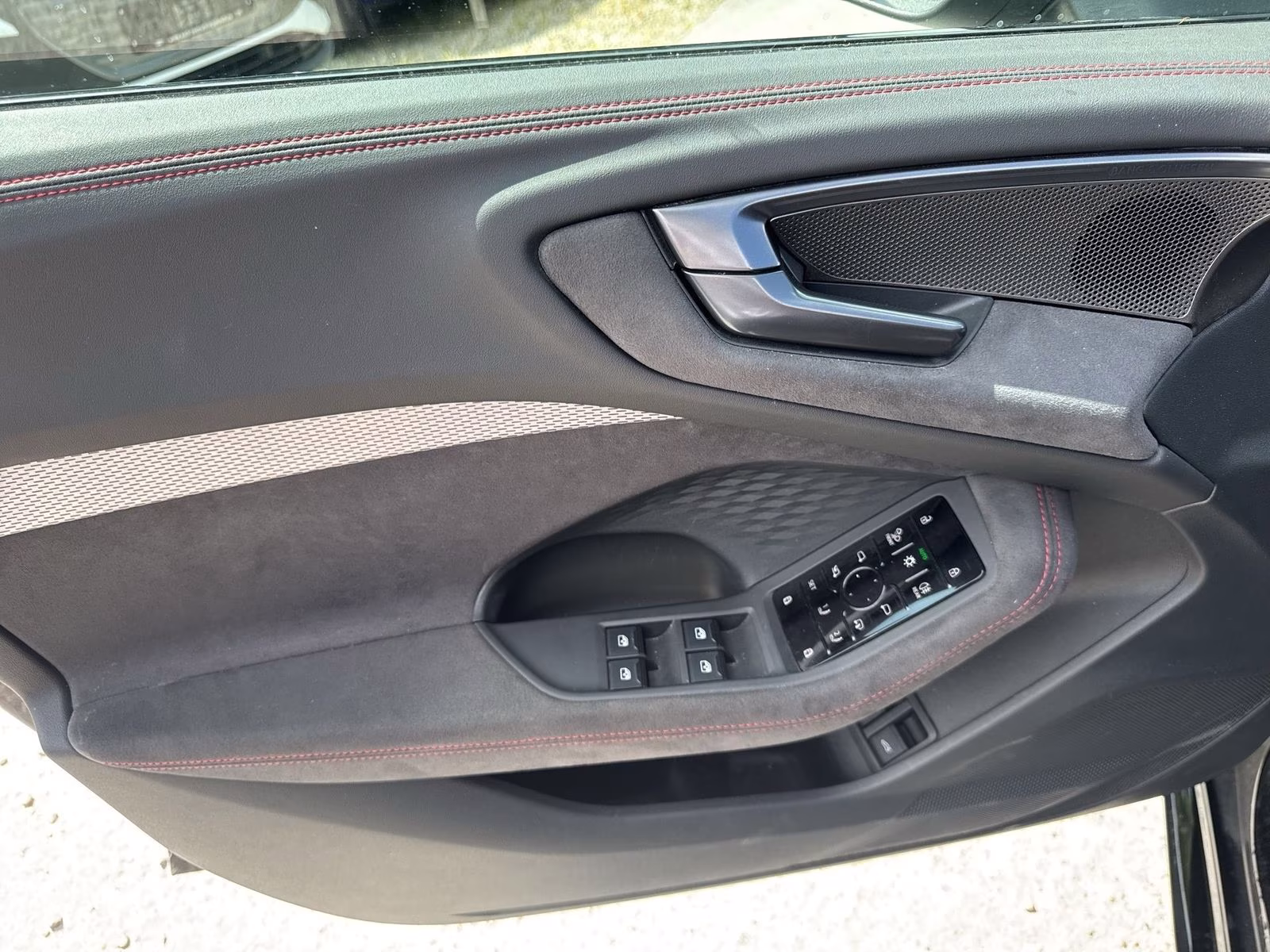 Avant e-hybrid qu S line Tech+ MATRIX AHK B&amp;O