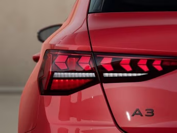 Sportback 40 TFSI e advanced LED AHK ACC Kam.
