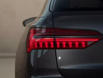 Avant 55 TFSI e qu S line HD-MATRIX Pano 21"