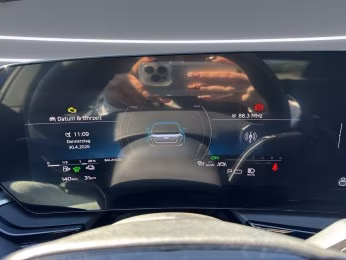 Limousine e-hybrid qu edition one Tech+ AHK