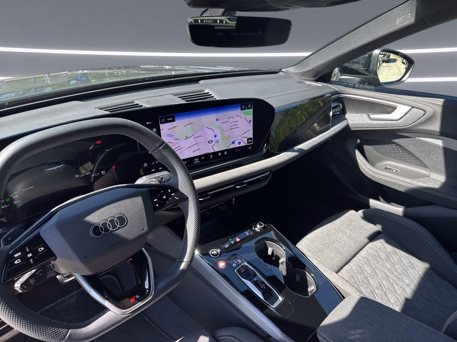 Limousine e-hybrid qu edition one Tech+ AHK