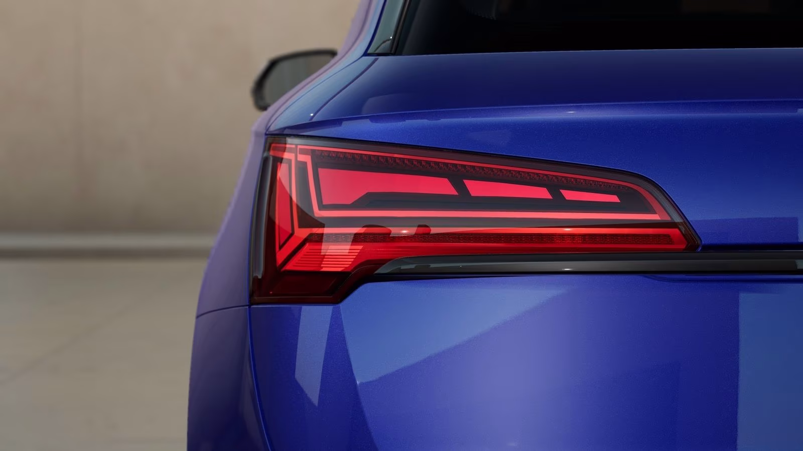 55 TFSI e qu S line MATRIX AHK PANO 360° ACC
