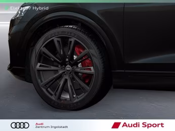 SUV S line business TFSI e qu UPE 131.820,-