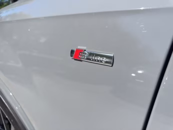 50 TDI qu S line competition+ MATRIX Luft AHK