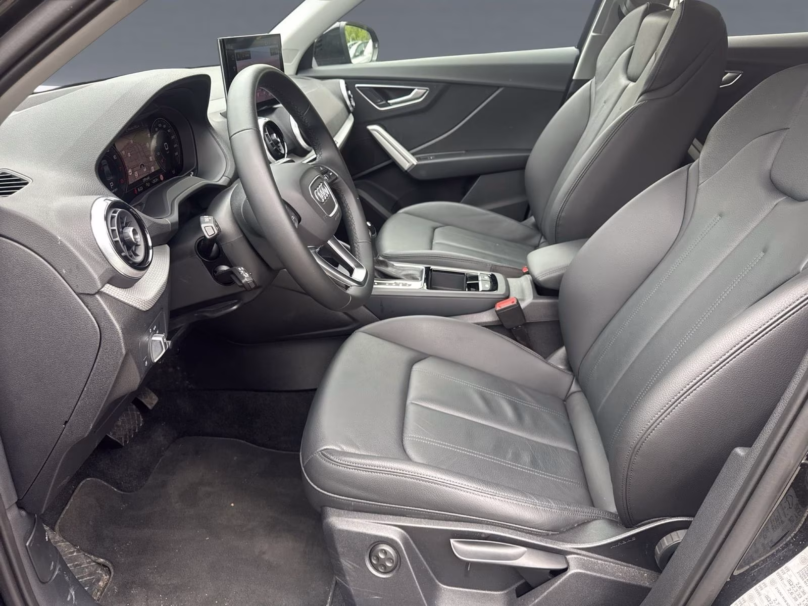 Audi Q2 40 TFSI qu advanced KAMERA ACC PDC Optik-schw