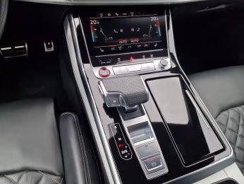 Audi SQ8 TFSI qu Luft HD-MATRIX AHK Pano HuD S-Sitze