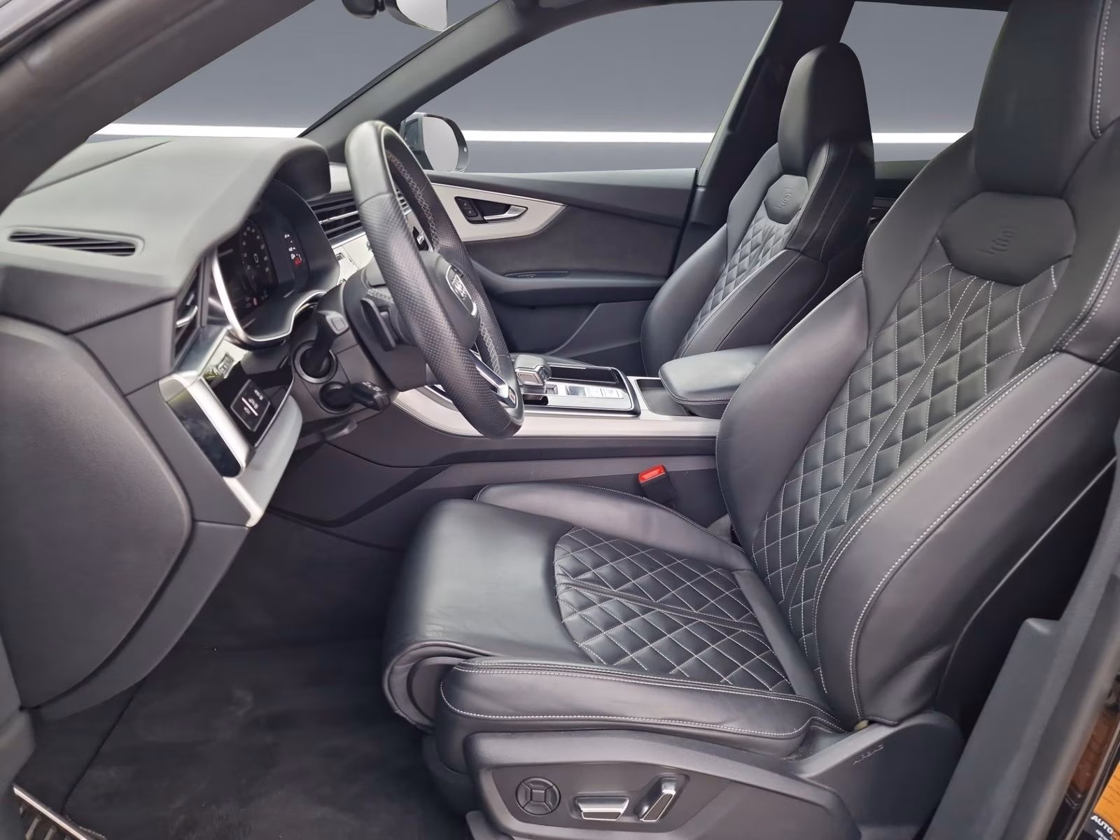 Audi SQ8 TFSI qu Luft HD-MATRIX AHK Pano HuD S-Sitze