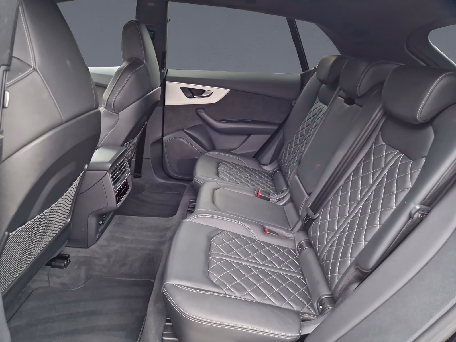 Audi SQ8 TFSI qu Luft HD-MATRIX AHK Pano HuD S-Sitze