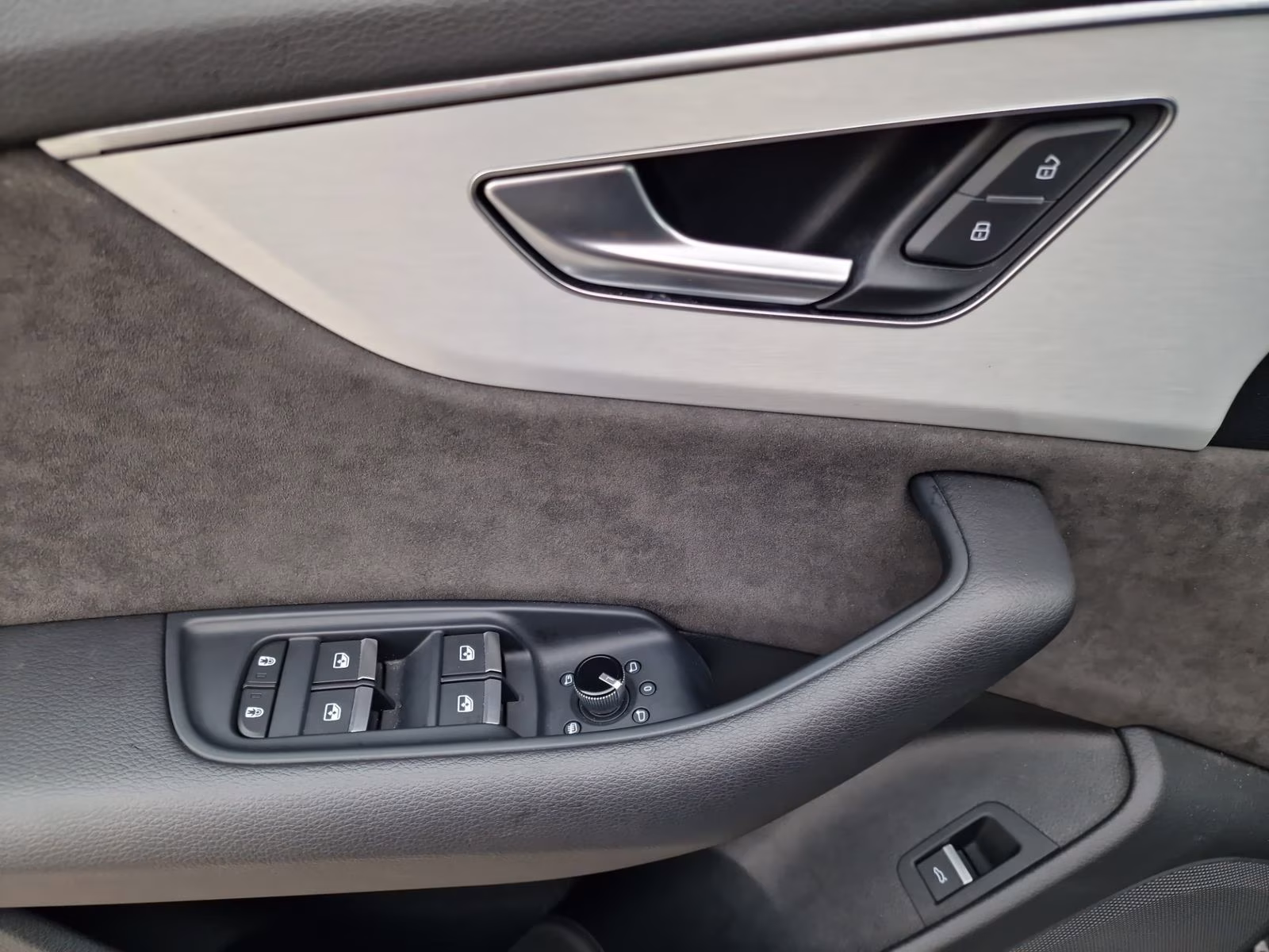 Audi SQ8 TFSI qu Luft HD-MATRIX AHK Pano HuD S-Sitze
