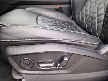 Audi SQ8 TFSI qu Luft HD-MATRIX AHK Pano HuD S-Sitze