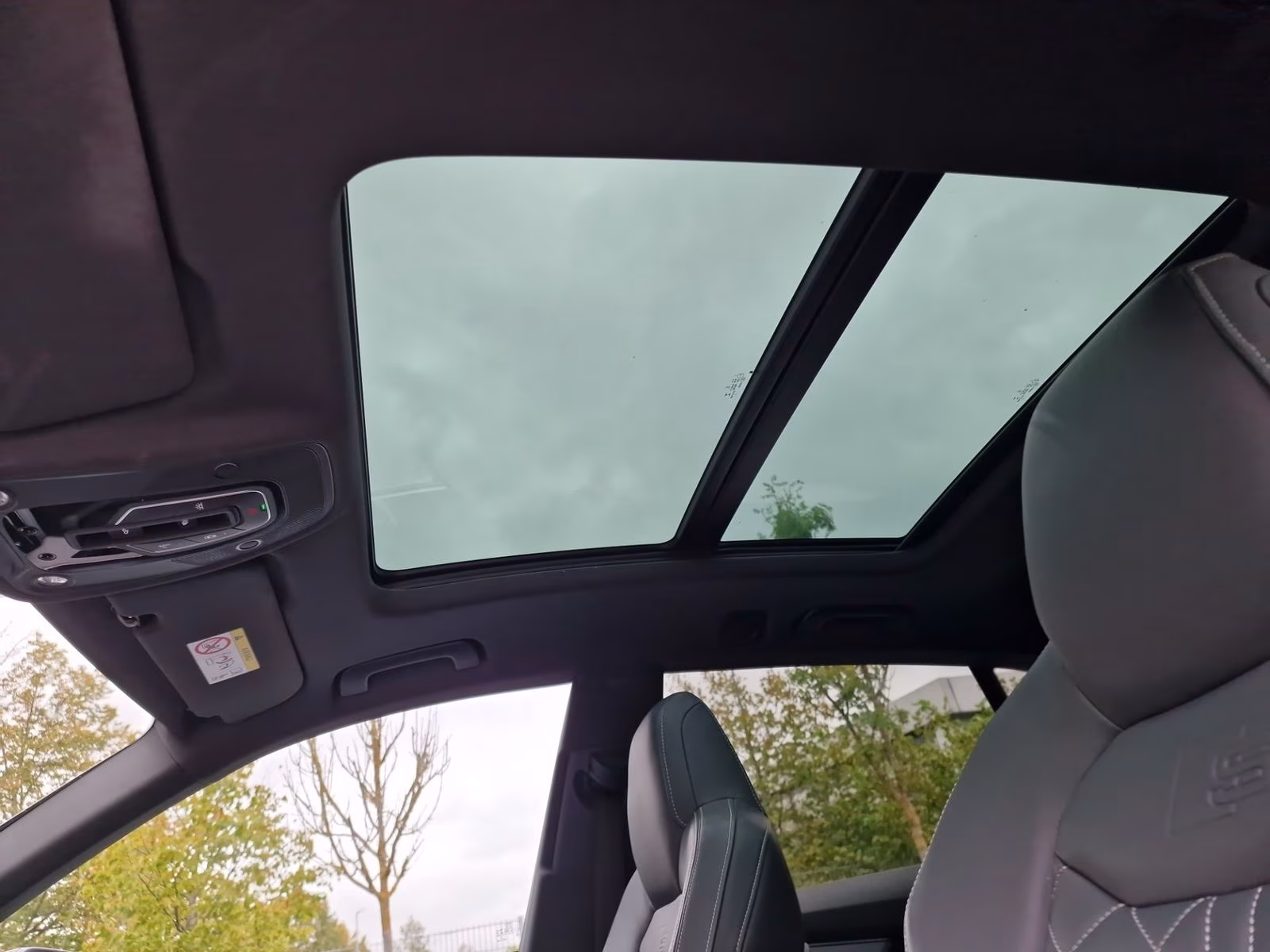 Audi SQ8 TFSI qu Luft HD-MATRIX AHK Pano HuD S-Sitze