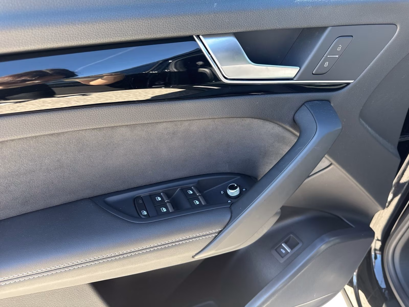 Audi SQ5 TDI LED AHK KAMERA ACC Optik-schw NAVI+ 21"
