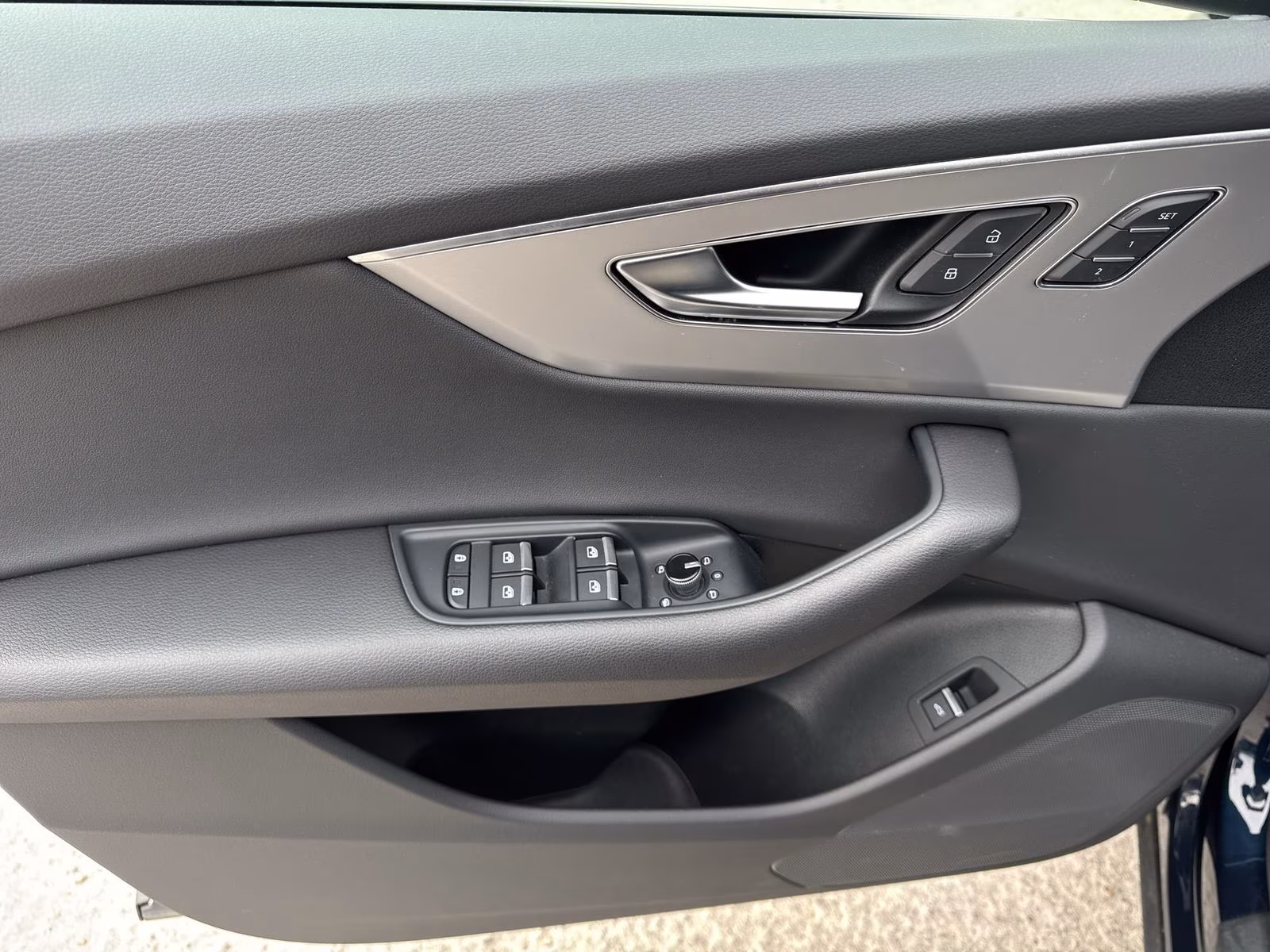 Audi Q8 50 TDI qu LED Luft AHK 360° HuD ACC PDC+ 20"