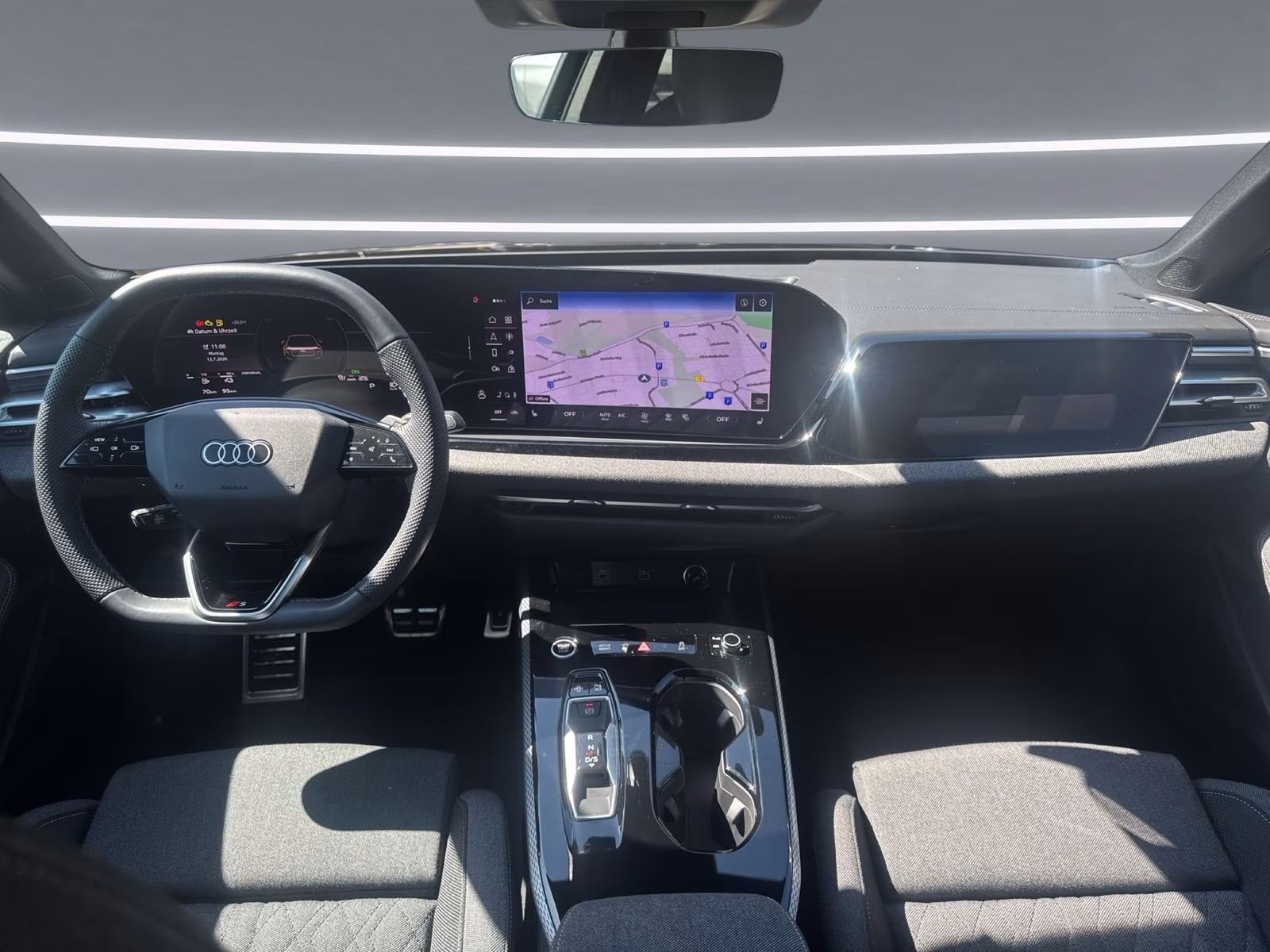 Limousine e-hybrid qu edition one Tech+ AHK