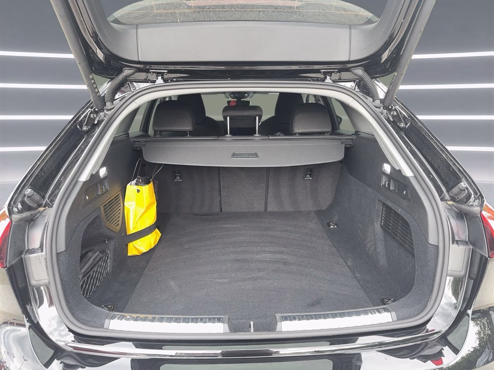 Avant TDI qu Tech LED Kamera Virt ACC PDC 18"