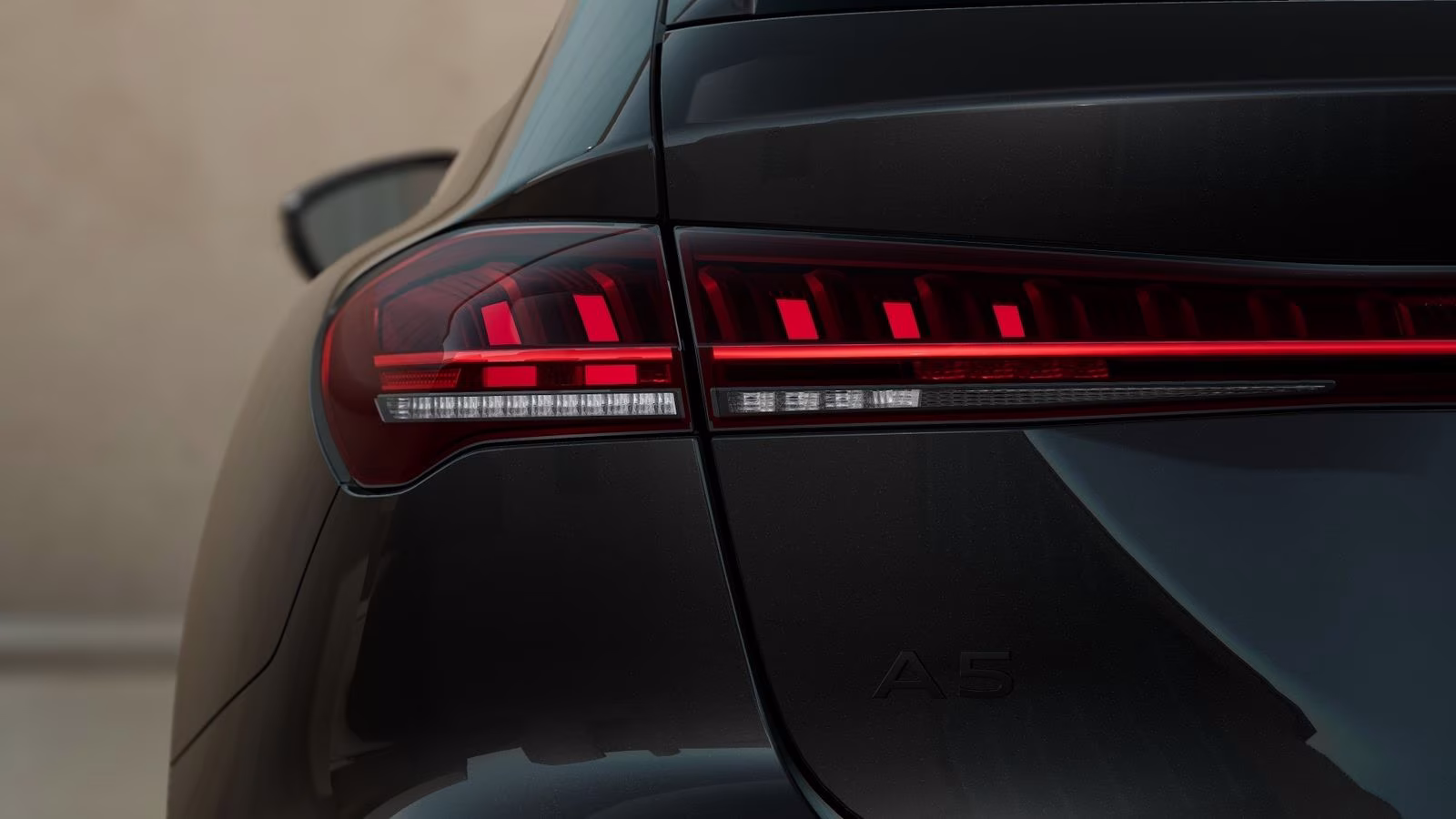 Avant e-hybrid qu LED KAMERA ACC PDC NAVI 19"