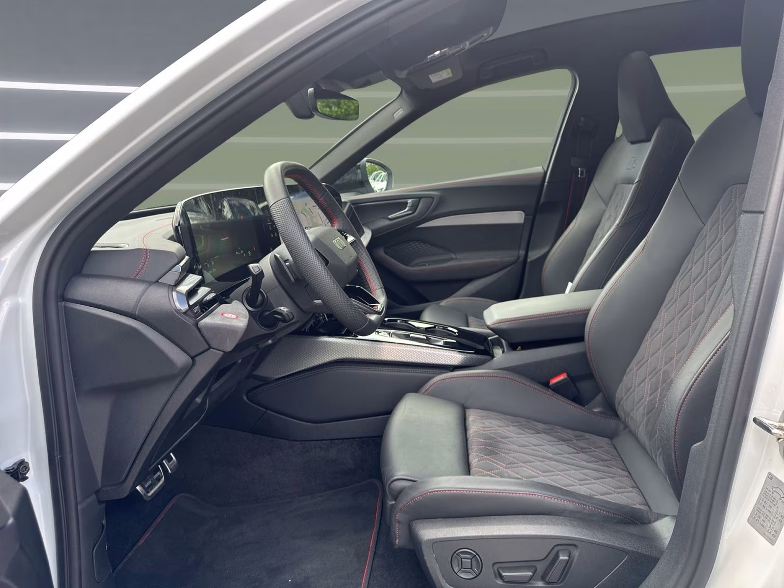 Avant e-hybrid qu S line Tech+ MATRIX Pano