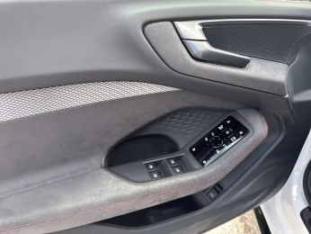 Avant e-hybrid qu S line Tech+ MATRIX Pano