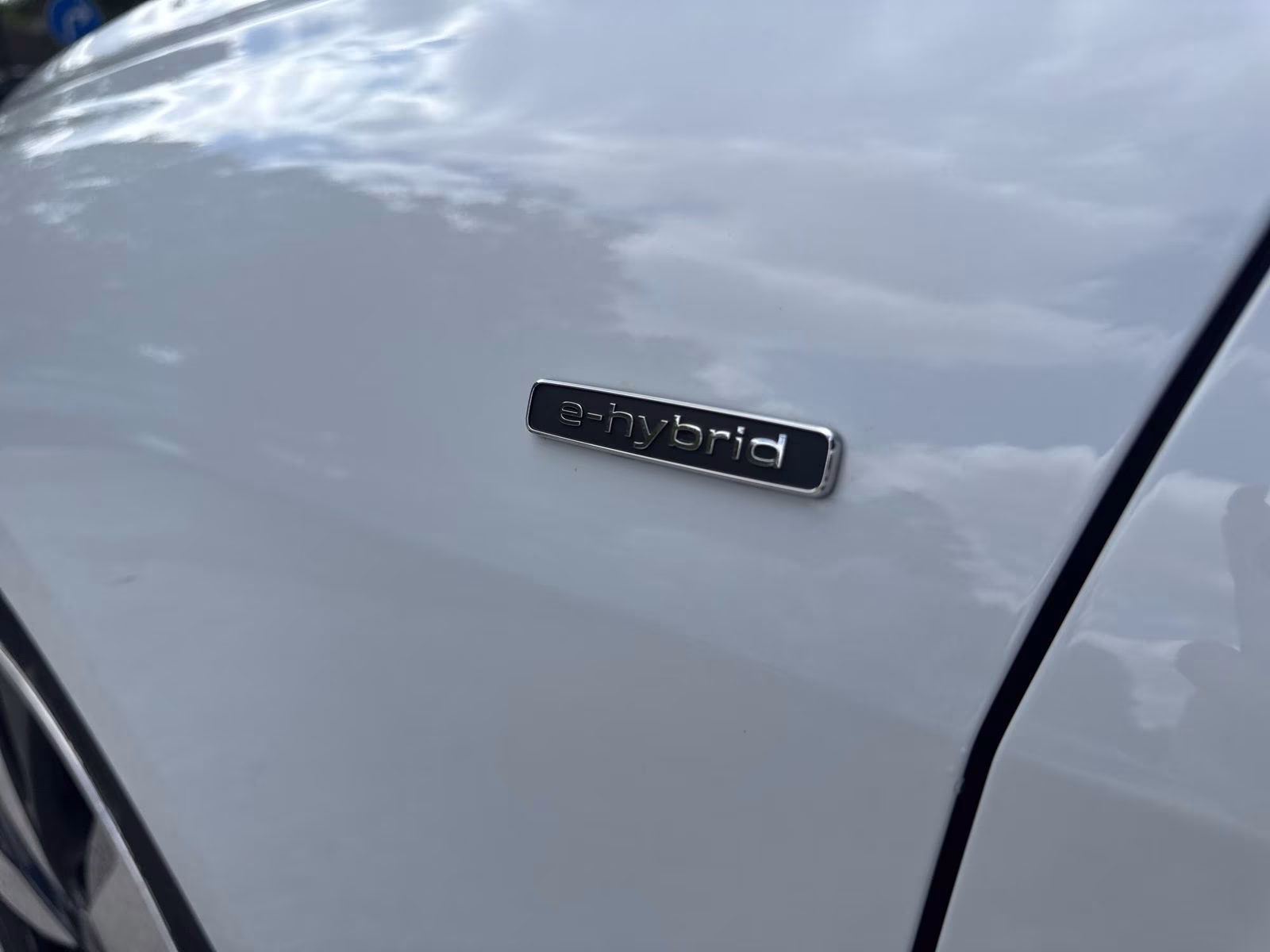 Avant e-hybrid qu S line Tech+ MATRIX Pano