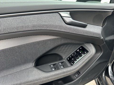 Audi A6 Limousine TDI qu edition one Tech pro MATRIX