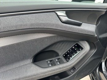 Audi A6 Limousine TDI qu edition one Tech pro MATRIX
