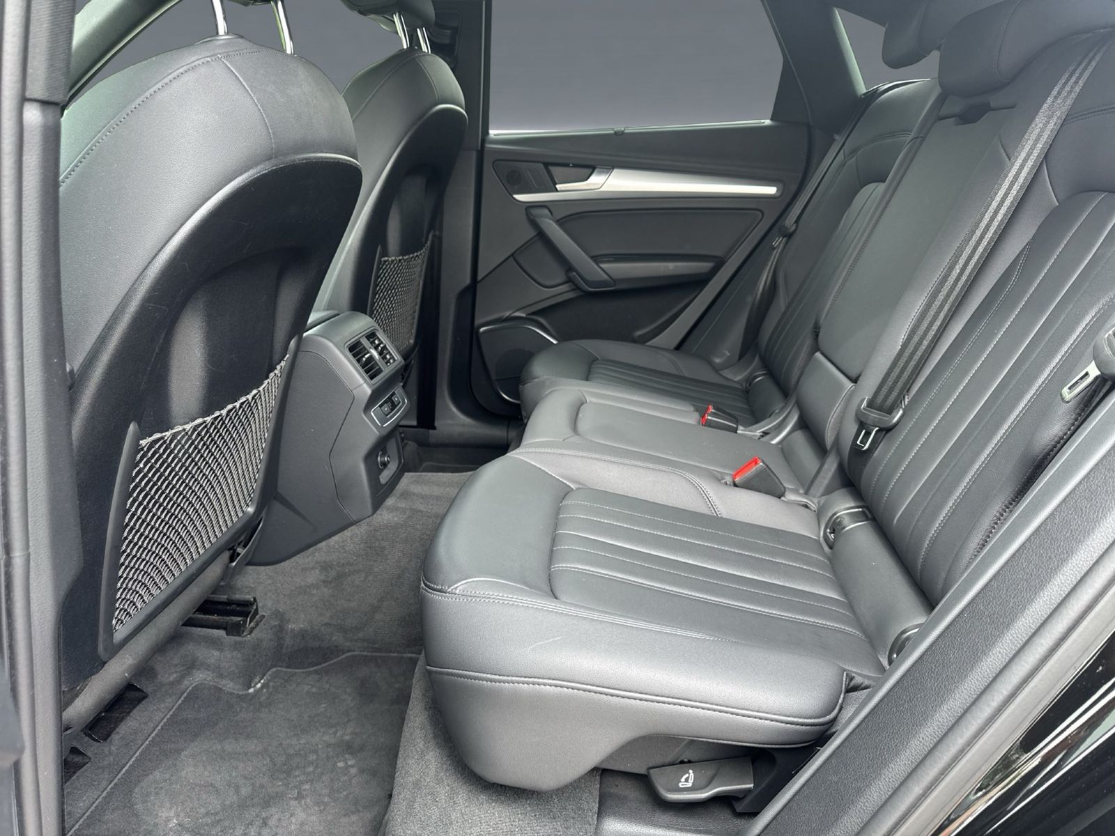Audi Q5 Sportback advanced AHK PANO Memory Kam Navi+