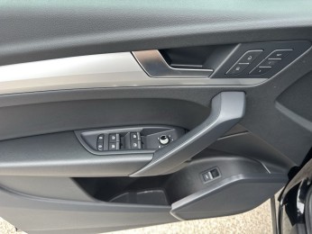 Audi Q5 Sportback advanced AHK PANO Memory Kam Navi+