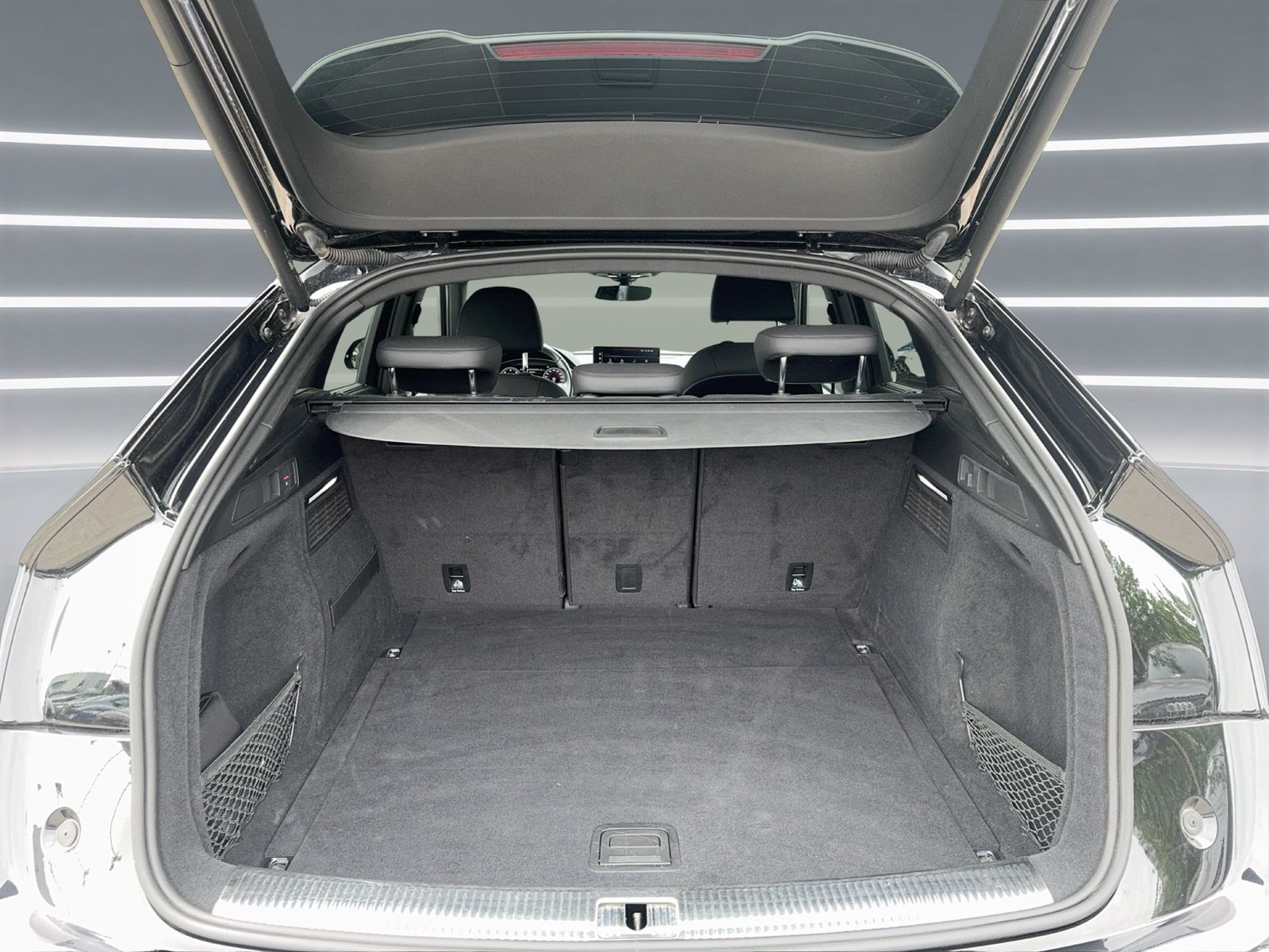 Audi Q5 Sportback advanced AHK PANO Memory Kam Navi+