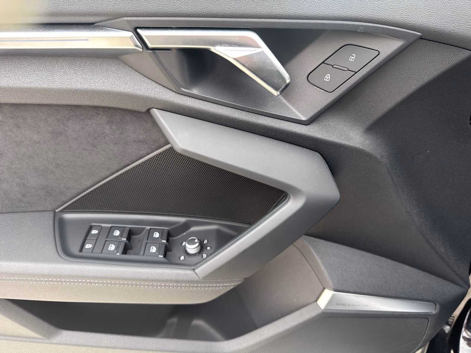 Limousine MATRIX B&amp;O RS-AGA Navi+ PDC 19"