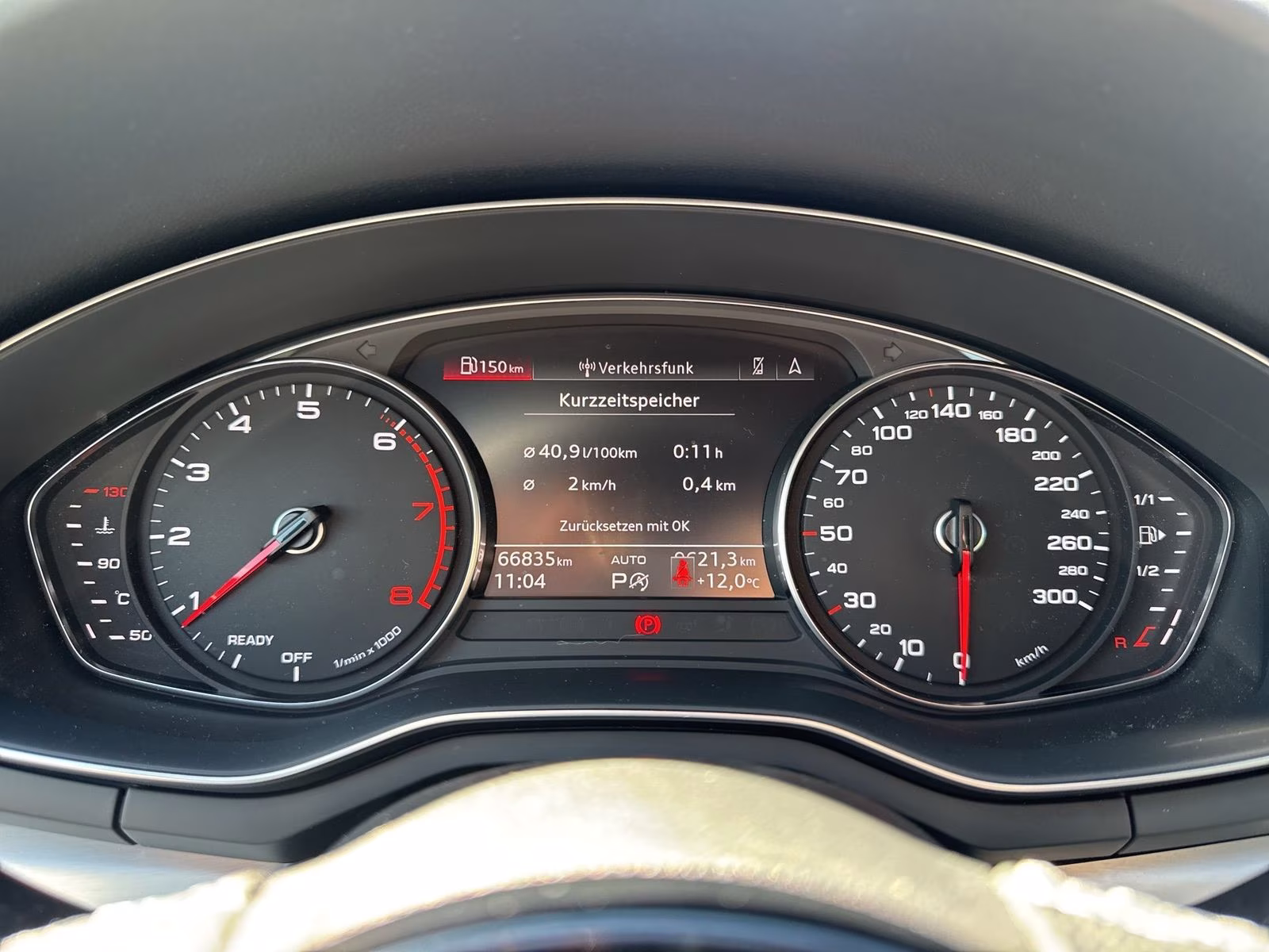 Avant 40 TFSI qu S line AHK PANO LED NAVI 18"