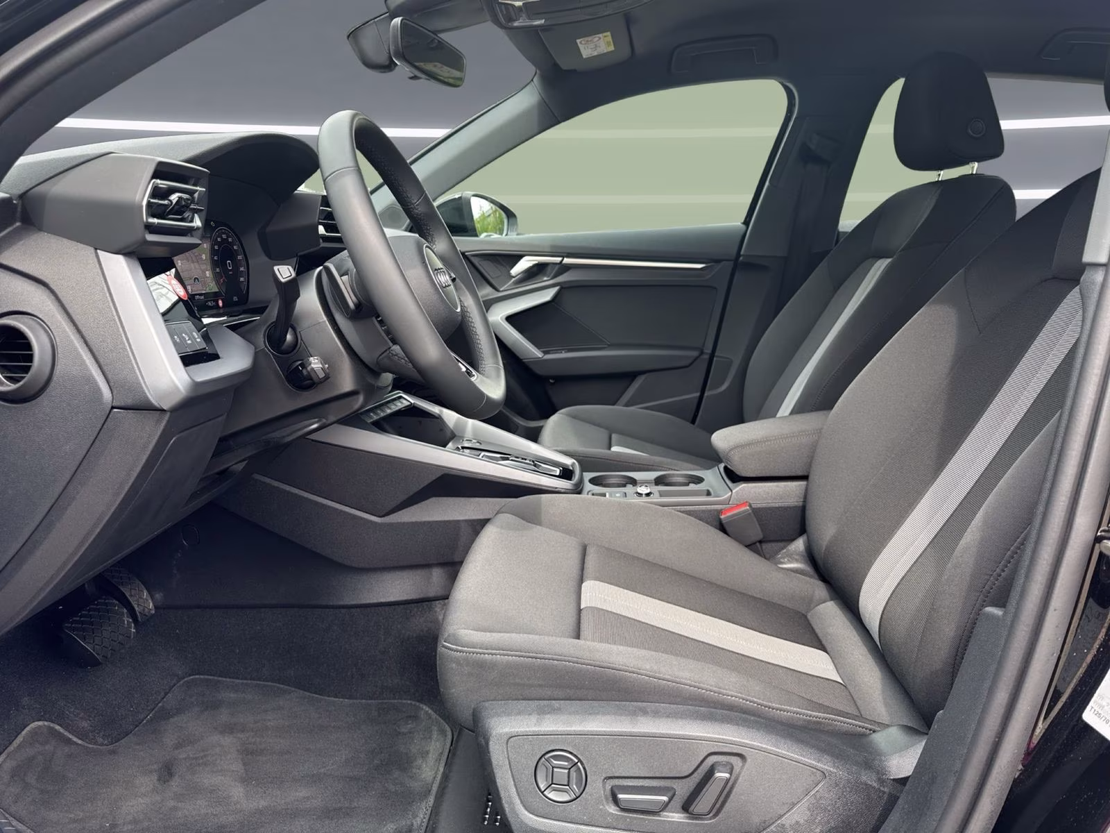 Sportback 30 TFSI LED PDC+ SHZ NAVI+ Virtual+