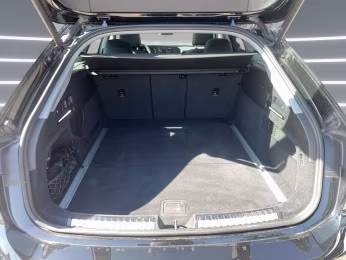 Avant TDI Tech+ MATRIX AHK PANO 360° Memory