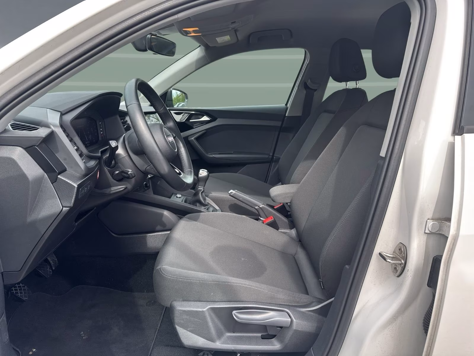 Sportback 25 TFSI LED NAVI+ Carplay PDC SHZ