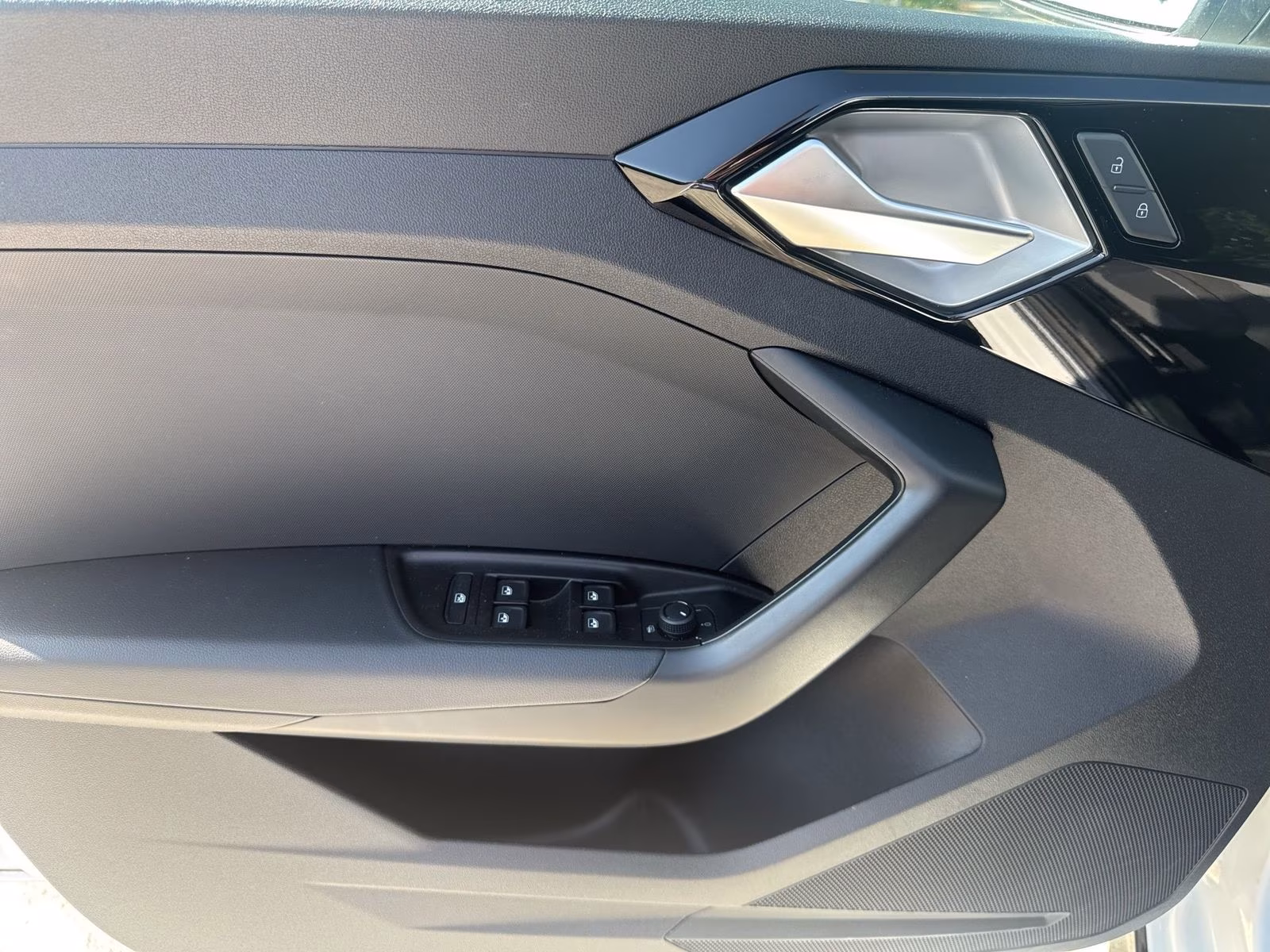 allstreet 30 TFSI NAVI+ Carplay PDC SHZ 17"