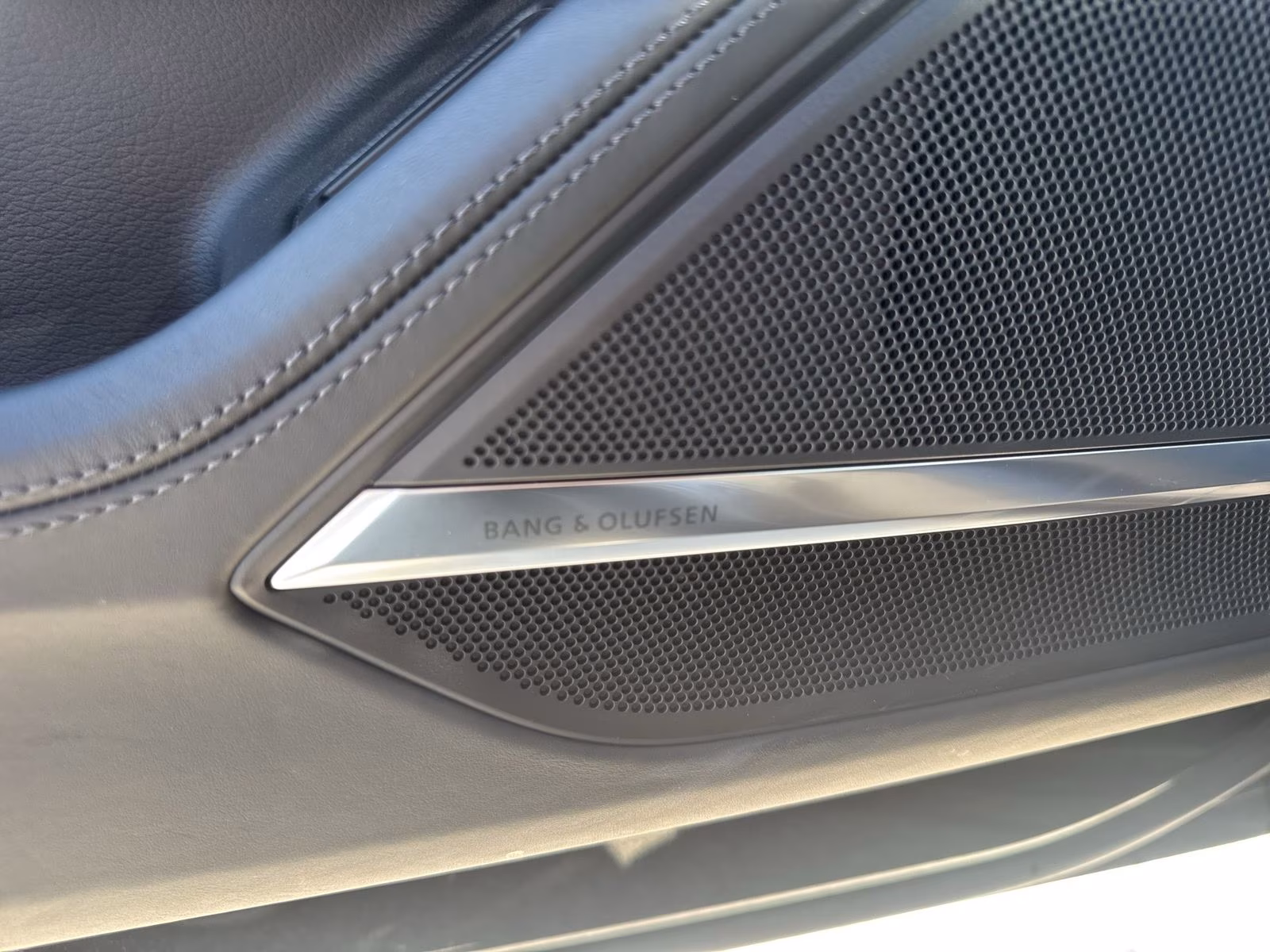 TFSI qu MATRIX AHK HuD PANO STHZG 360° ACC