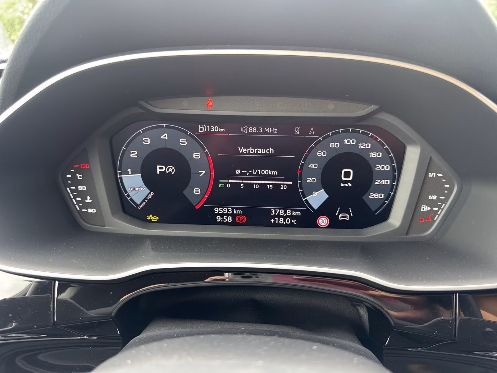 40 TFSI qu S line AHK LED ACC PDC Navi+ 19"