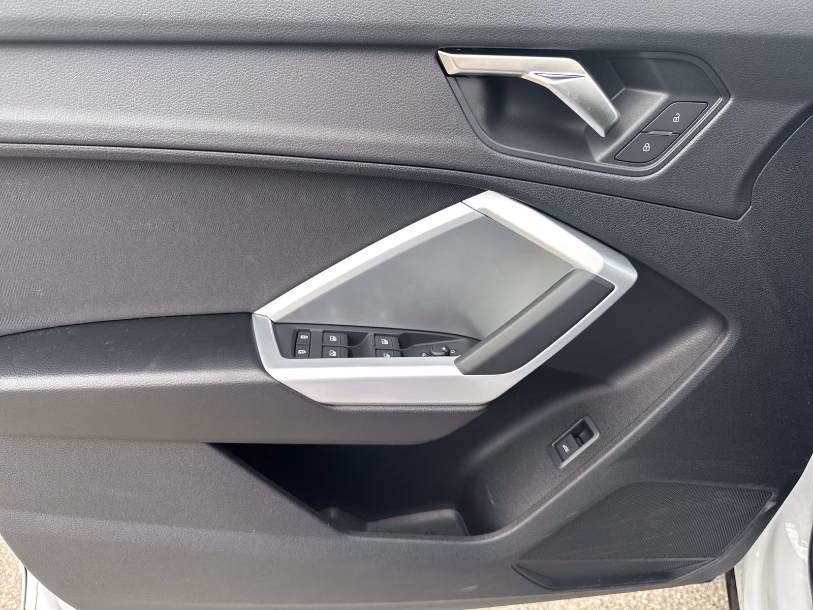 40 TFSI qu S line AHK LED ACC PDC Navi+ 19"